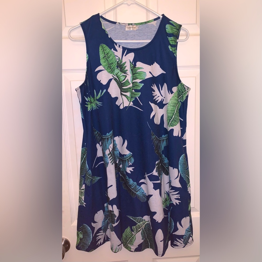 SimpleFun Tropical Patterned Sleeveless Dress